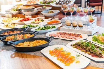 海を眺めながら味わう贅沢ランチが登場「富士見亭 レストラン『凪』 セミビュッフェランチ」7月2日（木）より開催