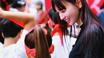 鈴木えみ "口元がそっくり"11歳・長女との家族ショット公開！「思春期に入ったのか…」子どもの成長エピソードも明かす