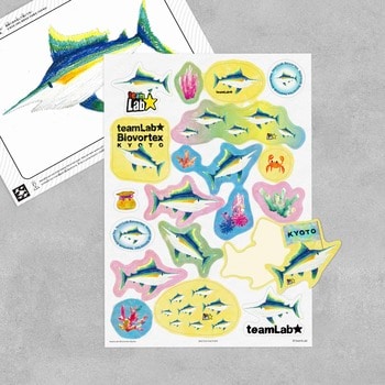 《スケッチオーシャン》で描いた海の生き物が、世界に一つだけのシールに。『チームラボ バイオヴォルテックス 京都 - 大成建設』の「スケッチファクトリー」に、7月1日(水)から登場