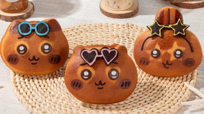 こんがり日焼けした「ちいかわ」！？サングラス姿で見つめるキュートなデザインのパンが「ちいかわベーカリー」から夏限定で登場！
