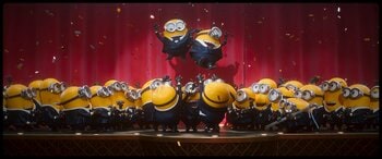 ミニオンズの動きは喜劇王・チャップリンを参考に生み出された！映画『ミニオンズ＆モンスターズ』監督の“映画愛”あふれる名作オマージュシーン解禁