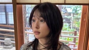 桜井日奈子 “美髪”な母との京都旅行満喫ショット披露！お団子を頬張り飾らない笑顔を浮かべた姿に反響「素敵すぎます♡」「ほほ笑ましい」