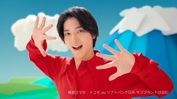 吉岡里帆＆横浜流星がキレキレダンスを披露「シェ～！」