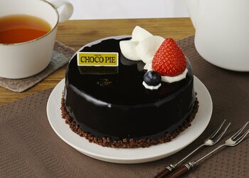 【銀座コージーコーナー】話題のロッテコラボ商品「ケーキになったチョコパイ」がホワイトデー期間に再登場！