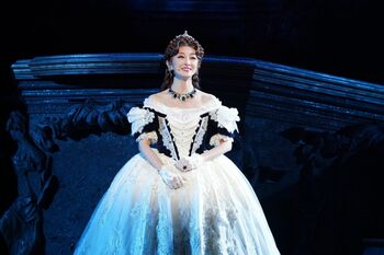 花總まりの集大成！山崎育三郎“トート”待望のデビュー「エリザベート」開幕