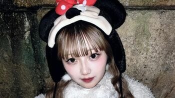 辻希美の娘・希空 顔出し後初のプライベート写真！ “もこもこコーデ”でディズニークリスマスを満喫する姿に大反響！