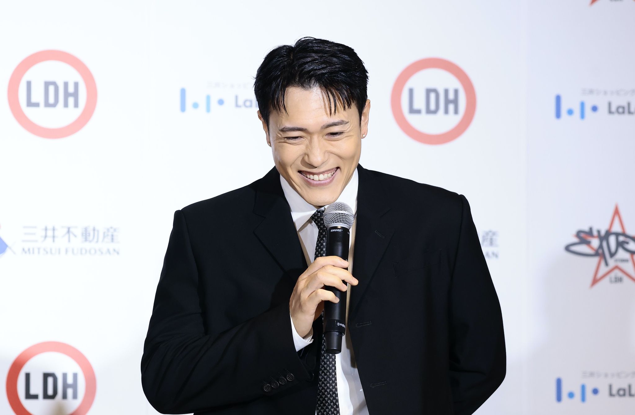 WHAT IS EXILE ガチャ クッション 中務裕太 ミュージシャン