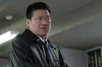 占い師が襲われる事件が発生！現場は過去に誠（佐藤二朗）と明日香（橋本愛）が訪れたことのある場所で…『夫婦別姓刑事』第2話予告