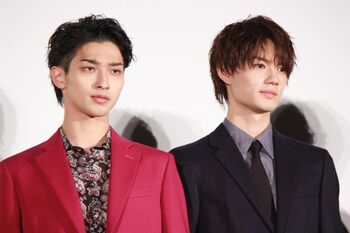 横浜流星＆佐野勇斗のバディポーズはアドリブ「2人だからこそできるものがいい」