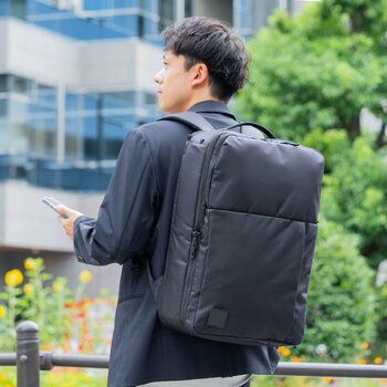 なぜアウトドアメーカーがビジネスバッグ？DODが本気で作った「バリビジ」シリーズに新製品が登場！