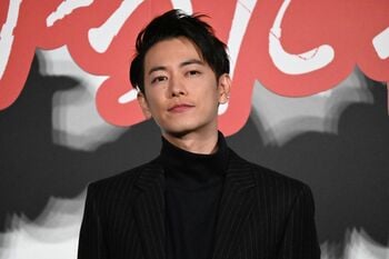 佐藤健、“熱心な健ファン”である母のモノマネを披露