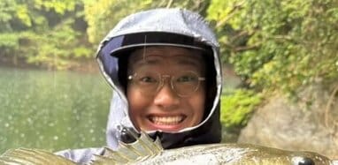 二度見したやん」ミキ・亜生がバス釣りで大物を手に満面の笑み！しかし