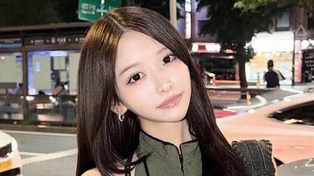 16歳で出産 2児の母・重川茉弥 “珍しい服”のくびれ際立つ大人なコーデ披露！韓国の夜に映える美スタイルショットに「新鮮」「雰囲気変わる」