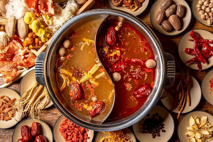 【池袋東口】美容＆健康に特化した薬膳鍋の専門店「羊美人」がオープン！　名物「0.3mm極薄ラム肉タワー」で感動の食体験を！　きのこ・高麗人参がもらえる開店記念キャンペーンを2月末まで実施中