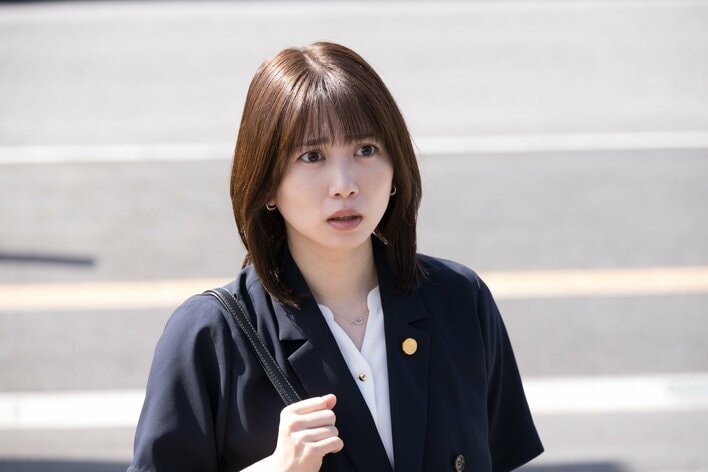 【場面写真追加】縁（志田未来）が雨の日に運命の出会い！？傘を貸してくれたドンヒョク（セヨン）からある相談を受ける『ブラックトリック』第5話予告