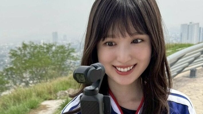 福本莉子 “超弾丸”W杯現地観戦で「一生の思い出」写真を公開！ユニホーム姿でメキシコを満喫する様子に「勝利の女神 降臨」「笑顔に目を奪われました」