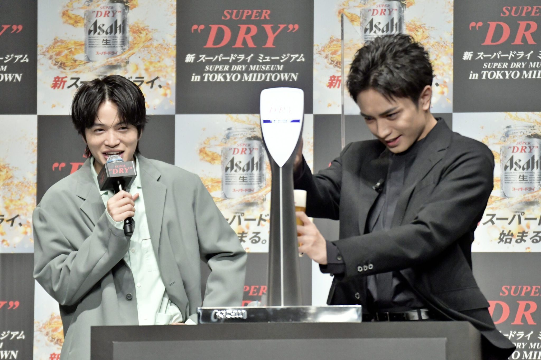 菊池風磨「中島健人になりたいんだから！」“セクシーダイナマイト”贈呈