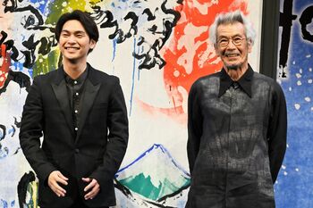 柳楽優弥 ともに北斎を演じた田中泯の生き様に「勇気をもらえる」