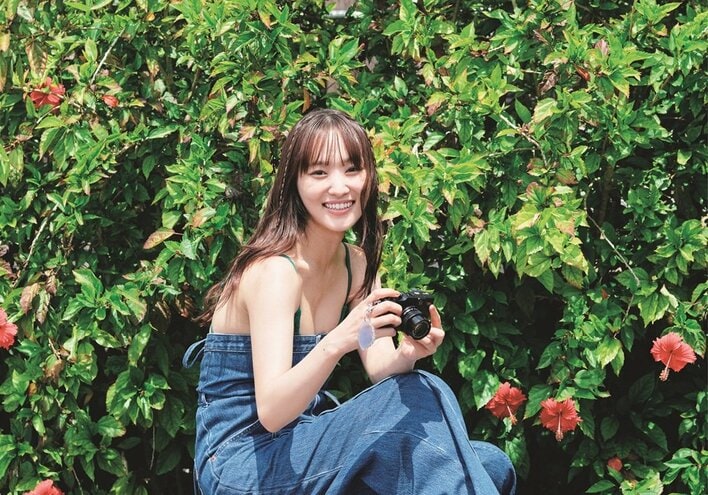 『 写真集 菅井友香 ランダムコレクション全24種（幼少期2枚含む） 生写真 【フルセット】菅井友香 たびすがい よるすがい 『 』＋カレンダー アイドル