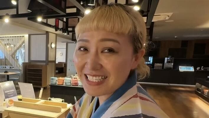 “子連れ旅行の理想” 丸山桂里奈 家族3人で和歌山へ！3歳長女がプールで大はしゃぎ&ビュッフェを満喫する姿に「幸せのおすそわけ頂きました」