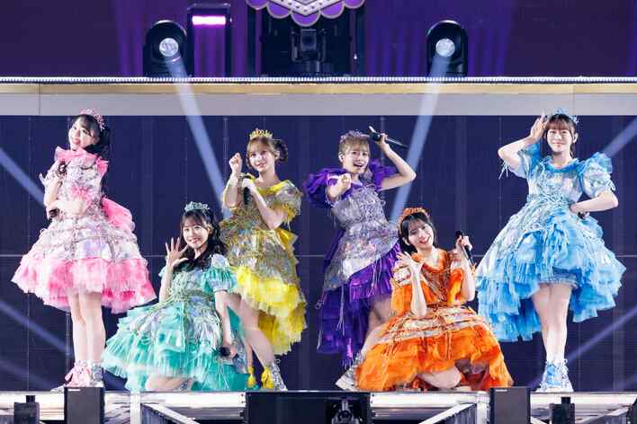 FRUITS ZIPPER “東京ドーム”でのライブ開催が決定！サプライズ発表に抱き合いながらメンバー“号泣” デビュー3周年記念ライブレポート