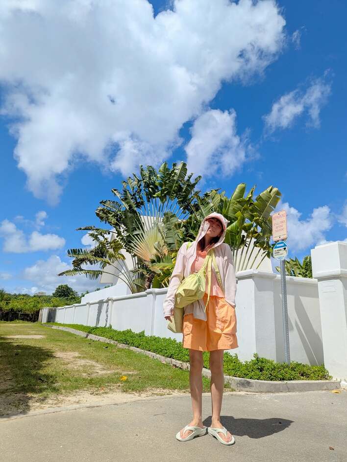 粋な息子」若槻千夏 グアムで8歳長男に“おごってもらった”大きなピザ