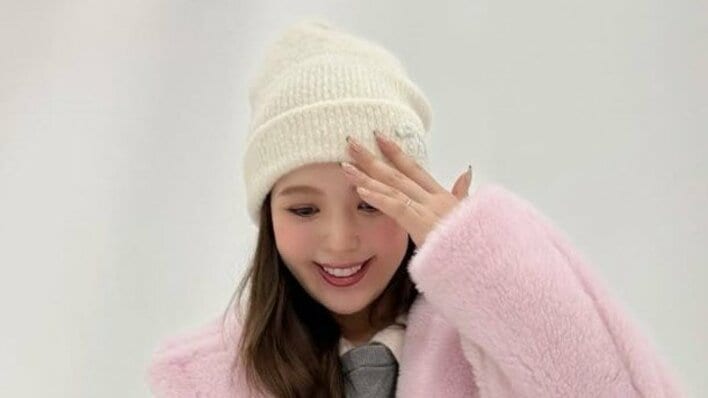 【画像5枚】第1子妊娠中の藤田ニコル “だいぶおっきくなった”お腹の私服ショットをを見る