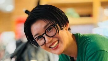 栗原恵 0歳長男とのほっこり日常ショット連発！頬にチューする姿や表情をマネする姿…愛猫との2ショットに「はぁー癒される〜」