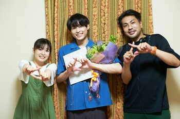 松村北斗＆森七菜 笑顔で撮影終了「これからも必死に芸能活動をやっていきたい」