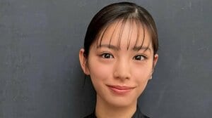 「合成じゃないの」當真あみ 虎との密着ショット公開！顔を近づけたにっこり笑顔のタイ満喫姿に驚きの声続々「迫力すごい！」「えっ大丈夫だった？」