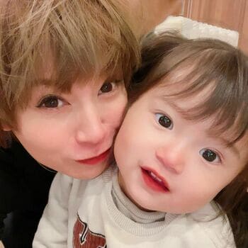 鈴木亜美が悶絶！1歳の愛娘かわいすぎる「BBBBダンス」公開　ファンから「あみちゃんに似てきて美形」と絶賛の声