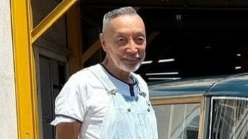 「希少車 最高～」テリー伊藤 新たに英国車を購入！タータンチェック柄や木製フレームなどクラシックな雰囲気漂う車に「最高にカッコいい」