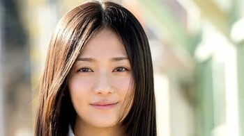 俳優・木村文乃の貴重な写真集『ふみの』がついに電子書籍化！25歳の輝きが蘇る浴衣姿などのショットも　木村文乃の素顔と俳優の表情が融合