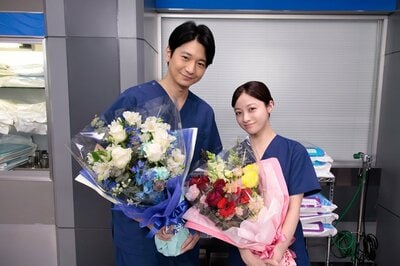 橋本環奈、向井理、宮世琉弥、音尾琢真、許豊凡、内田理央、吉田鋼太郎ら全出演者クランクアップ＆コメント到着『ヤンドク！』