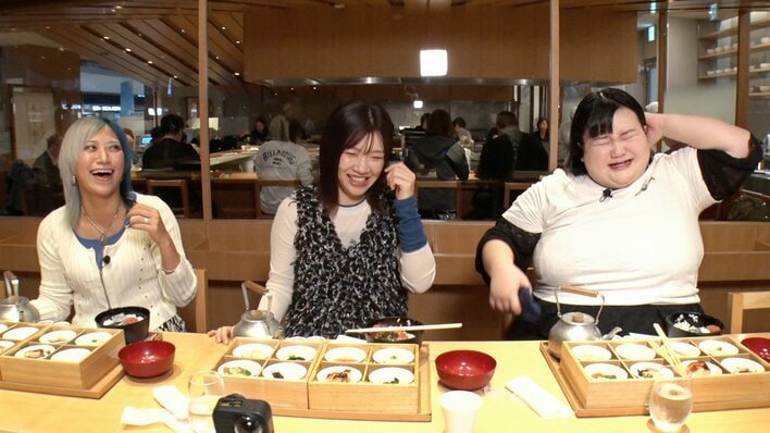 3時のヒロイン・福田麻貴＆ぱーてぃーちゃん・信子＆オダウエダ・植田紫帆が1日で絶品空港グルメを食べ尽くす「空港女子旅」第2弾！羽田、新千歳、福岡、初の海外・韓国仁川空港へ