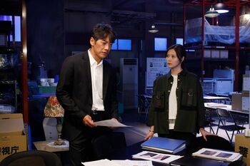 愁（観月ありさ）を狙撃したのは幾多（橋本じゅん）？利己（杉野遥亮）が取り押さえるが…『オクラ』第10話予告