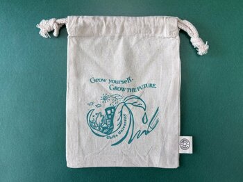 千葉大学入学式で学生企画のエコギフト―新入生全員にオーガニック巾着2,500個を配布―