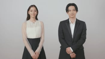 吉沢亮、白衣を着た研究員役を熱演！今年の抱負は？