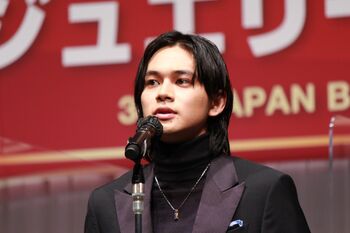 芦田愛菜、広瀬アリス、北村匠海ら「ジュエリーベストドレッサー賞」を受賞！