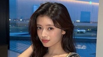 NiziU・RIMA ぱっつん前髪のイメチェンショットを公開！ウエストちらりコーデやわんこに寄り添った姿に「世界一だよ」「もう反則なのよ！」などとファン歓喜