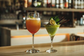 NY発の名門ステーキハウス「ベンジャミンステーキハウス」よりクエルボ社プレミアムテキーラを使用したシグネチャーカクテル2種が登場