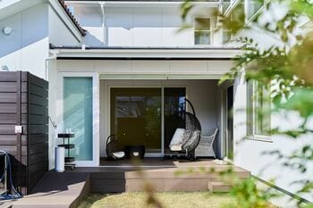 【新掲載】愛犬と泊まれる宿泊予約サイト「いぬやど」に、白壁の風情ある街並を愛犬と楽しめる「わんにゃんリゾートKURAYOSHI別邸余戸谷(ヨドヤ)・別邸葵町・別邸新町」（鳥取県・倉吉）の3施設が登場。