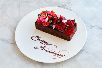 【ザ・リッツ・カールトン沖縄】人生の節目を祝う特別滞在プラン「Celebrate the Moment」の発売を開始