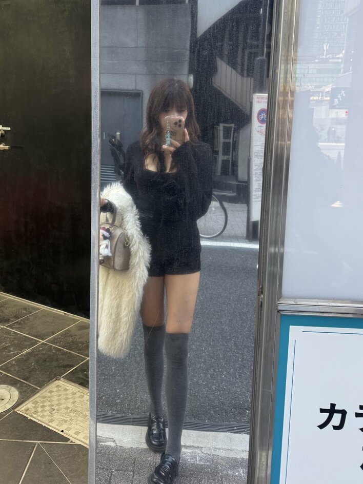 漫画のキャラやん！」身長176cm股下90cmの元アイドル “二度見不可避”な