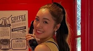 4億円の豪華自宅の広々リビングで夫の52歳誕生日をお祝い！元AKB48＆SKE48で2児の母・石田安奈(29) 豪勢なパーティー料理を披露