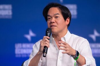 【G7サミット出席で話題】「Sakana AI」伊藤錬氏の新連載が『文藝春秋』でスタート！　世界と渡り合う元外交官がAI業界の「真実」を明かす