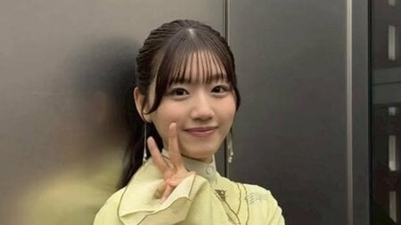 元日向坂46・佐々木美玲 手編みの白ニット帽かぶった冬の装いショット披露！特別なプレゼントに“みーぱんスマイル”で「うれしい！」と喜びあらわ