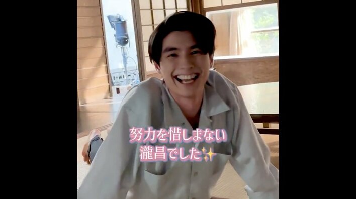 筋トレ＆全力スマイルの本田響矢に「裏側まで尊い！」「この笑顔はズルい♡」と大反響！『波うららかに、めおと日和』
