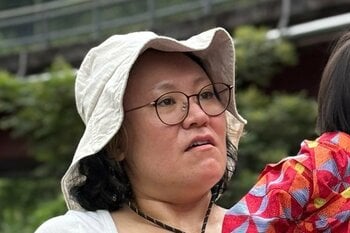バービー 築160年の古民家で“家族4ショット”公開！2歳になった娘を連れ夫や愛犬とまったり過ごす様子に「娘ちゃん大きくなりましたね」