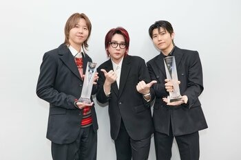 Mrs. GREEN APPLE 「ありがたい1年だった」オリコン年間ランキングで快挙に喜びの声！自身初の2冠達成